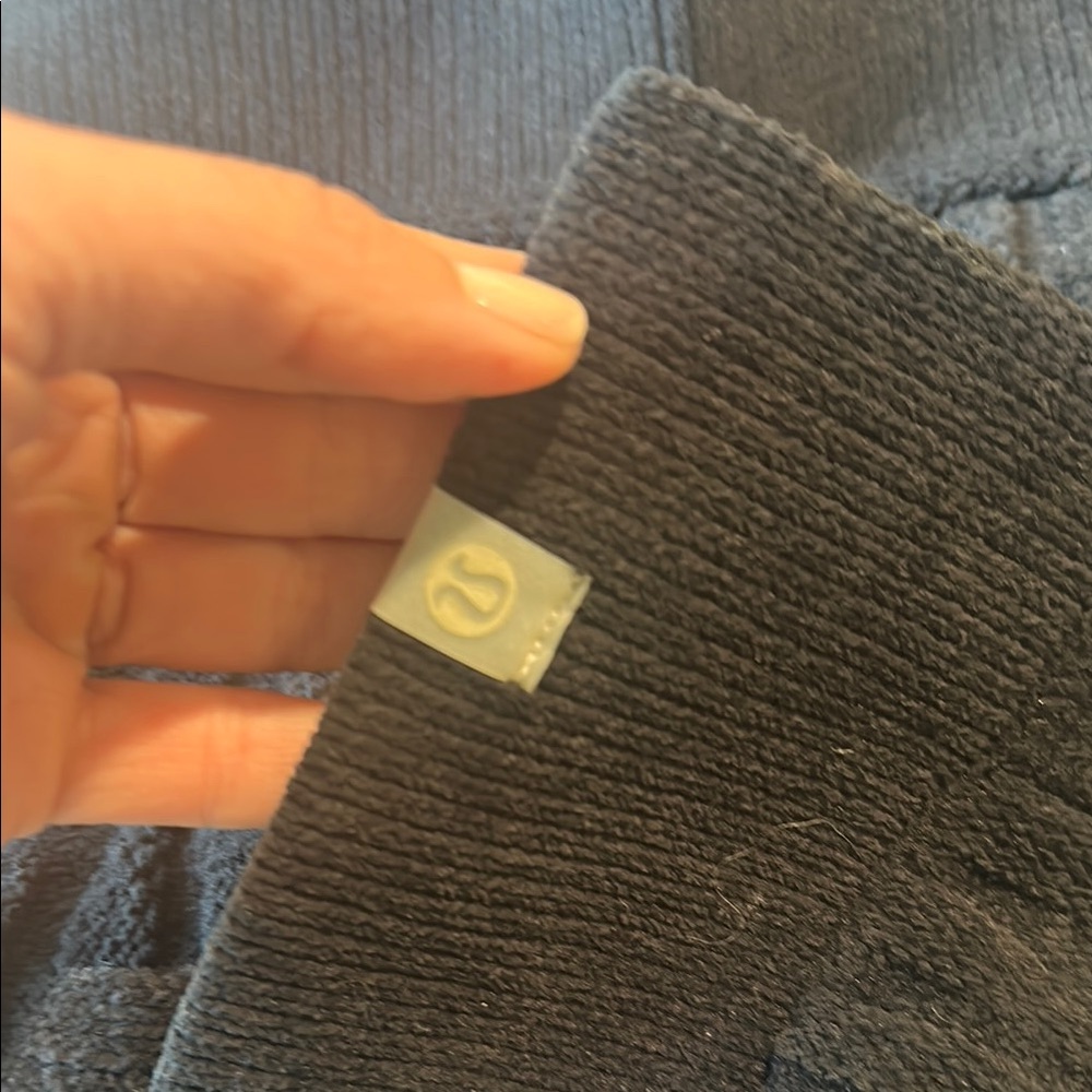 Lululemon Black Textured vest